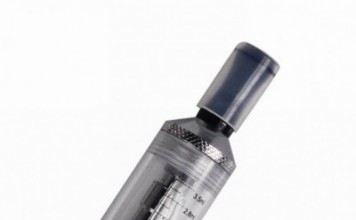 Des recharges e-liquides avec nicotine, pour plus de hit !