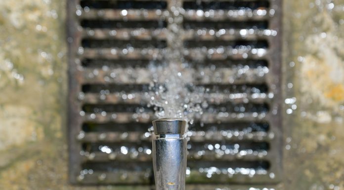 Trouver des fuites à la maison pour les réparer