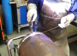 La conception et soudage de structure en métal sur mesure