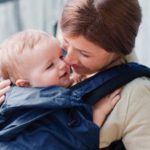 Facilitez-vous la tâche avec les porte-bébés