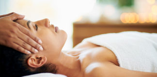 Un bon massage naturiste pour vous détendre