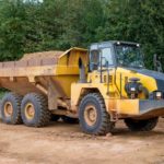 Prix de la location d’une benne : les facteurs à prendre en compte