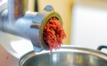 Découvrez les accessoires du hachoir à viande