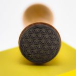 Comment choisir les couleurs et les polices pour votre tampon d’entreprise ? Comment choisir les couleurs et les polices pour votre tampon d’entreprise