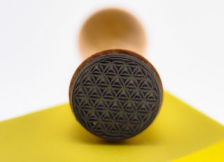 Comment choisir les couleurs et les polices pour votre tampon d’entreprise ? Comment choisir les couleurs et les polices pour votre tampon d’entreprise