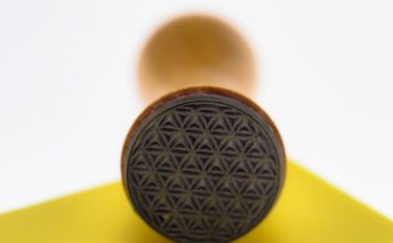 Comment choisir les couleurs et les polices pour votre tampon d’entreprise ? Comment choisir les couleurs et les polices pour votre tampon d’entreprise