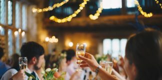 Location salle de mariage : critères de choix et contrat