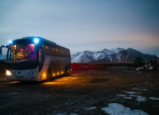 Pourquoi réserver un bus à une centrale autocar pour votre voyage bus
