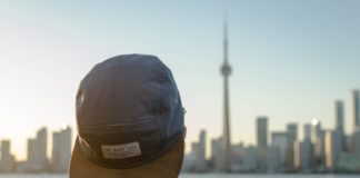 L’élégance intemporelle du chapeau personnalisé chapeau personnalisé