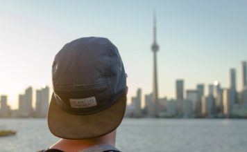 L’élégance intemporelle du chapeau personnalisé chapeau personnalisé