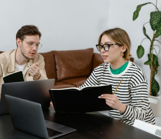 Magazine Famille et Enfants : Un Guide Essentiel pour les Parents Modernes Magazine Famille et Enfants : Un Guide Essentiel pour les Parents Modernes