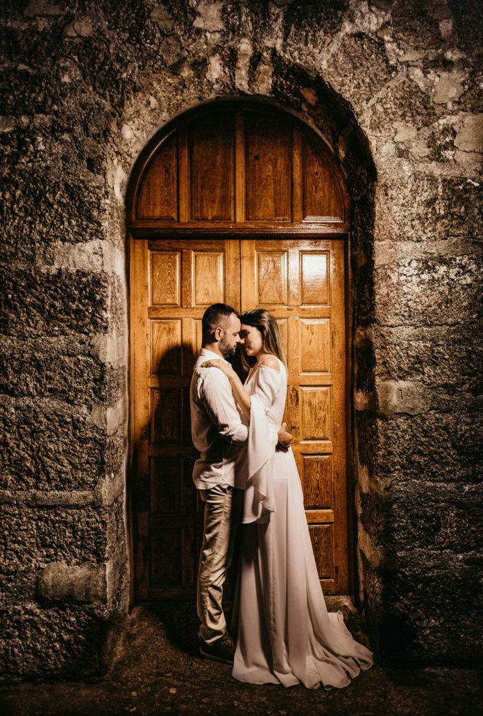 Art de la Mode et du Mariage : L’Élégance et l’Expression d’un Jour Unique