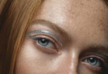 Le magazine mode et photographie en vogue : Une vitrine de style et de créativité Le magazine mode et photographie en vogue : Une vitrine de style et de créativité