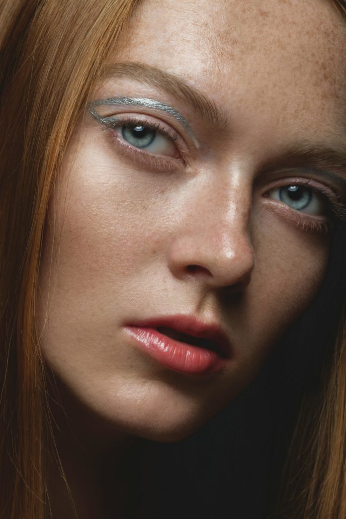 Le magazine mode et photographie en vogue : Une vitrine de style et de créativité