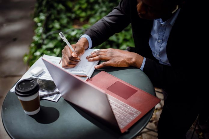 Rédiger et publier des articles sponsorisés : Stratégies efficaces pour optimiser votre visibilité