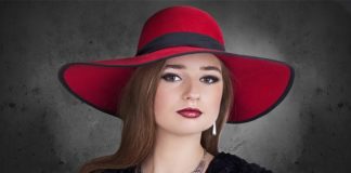 Tout ce qu’on trouve en France est sur internet : Un accès illimité à l’information et aux services Tout ce qu'on trouve en France est sur internet : Un accès illimité à l'information et aux services