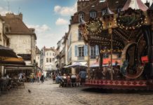 Le Carrefour des Idées : Quand Un Blog pour Discuter Culture Devient Votre Référence Connectée Le Carrefour des Idées : Quand Un Blog pour Discuter Culture Devient Votre Référence Connectée