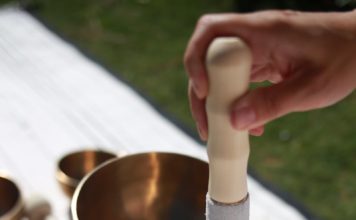 Prendre soin de soi et vivre le moment présent : une philosophie de vie bénéfique Prendre soin de soi et vivre le moment présent.